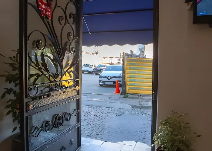 Sofia Corner