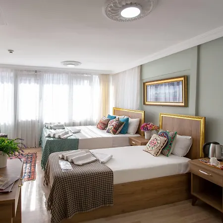 Sofia Corner 3*