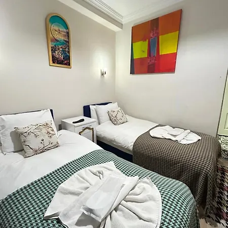 Sofia Corner 3*