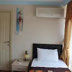 Sofia Corner Aparthotel 3*