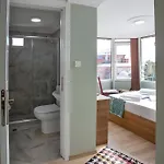 Sofia Corner