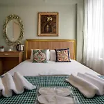 Sofia Corner شقة فندقية