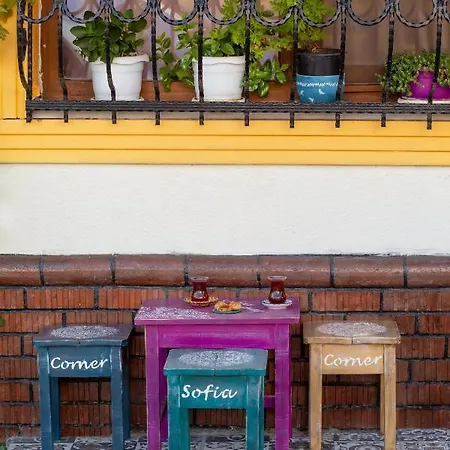 Sofia Corner 3*