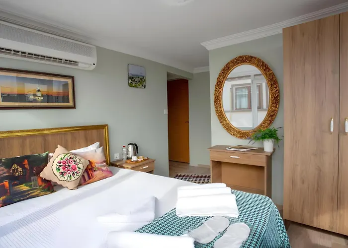 Sofia Corner Aparthotel 3*