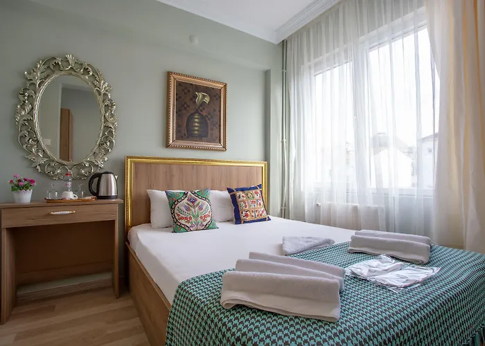 Sofia Corner Apartahotel