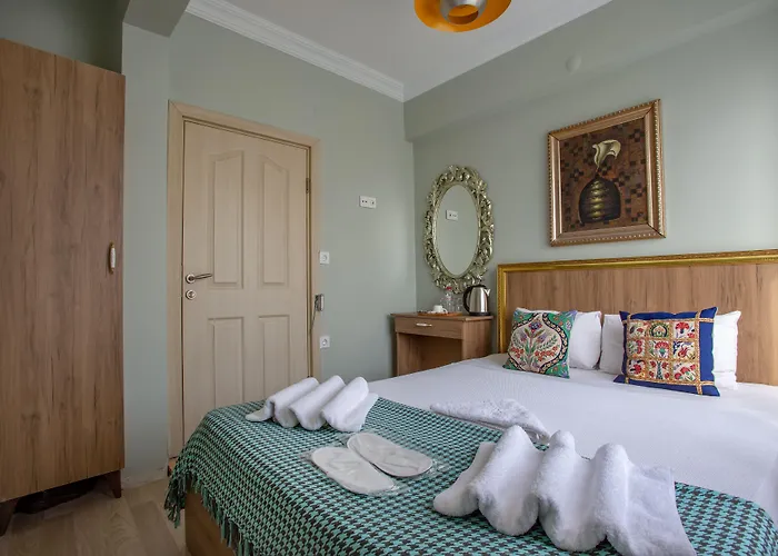 Apartahotel Sofia Corner 3*