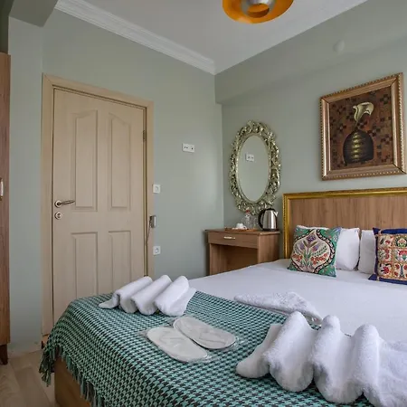 Sofia Corner 3*